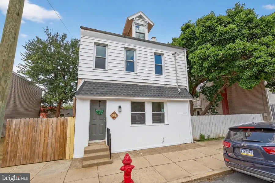 623 E Chestnut St, Lancaster, PA 17602 - #2
