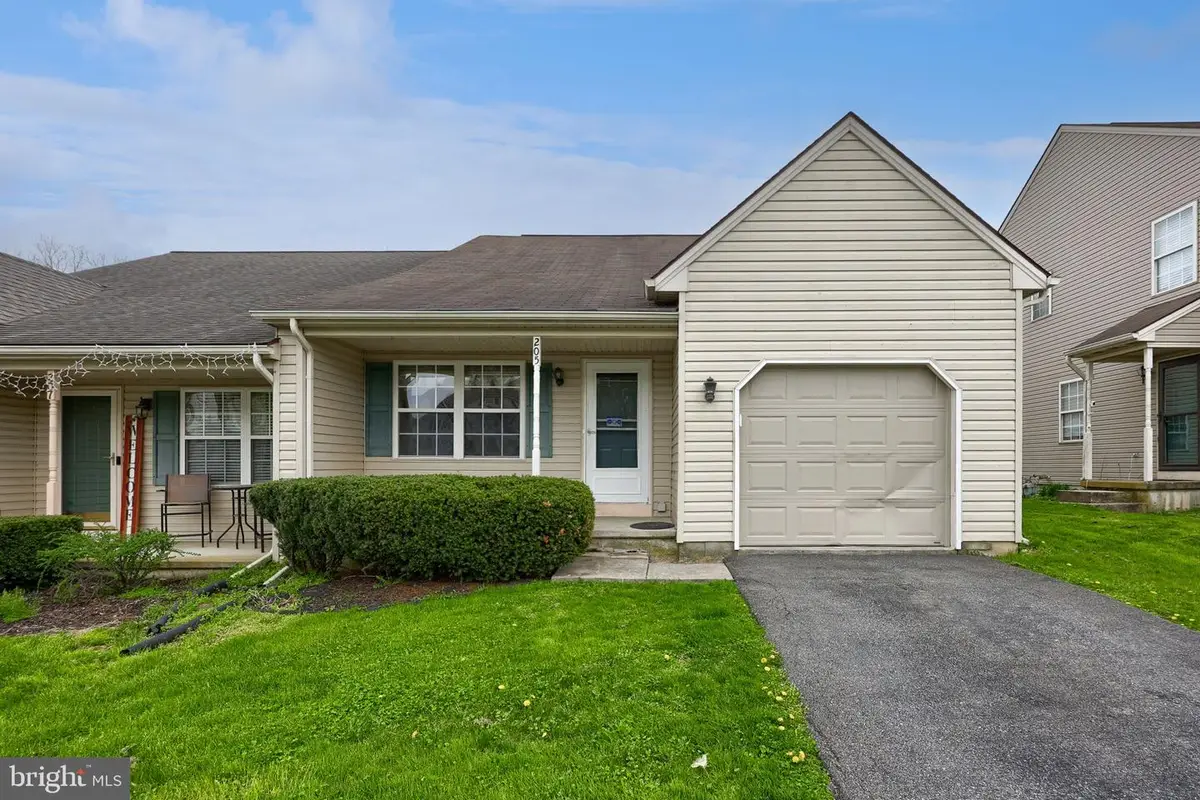 205 Elmshire Dr, Lancaster, PA 17603 - #1