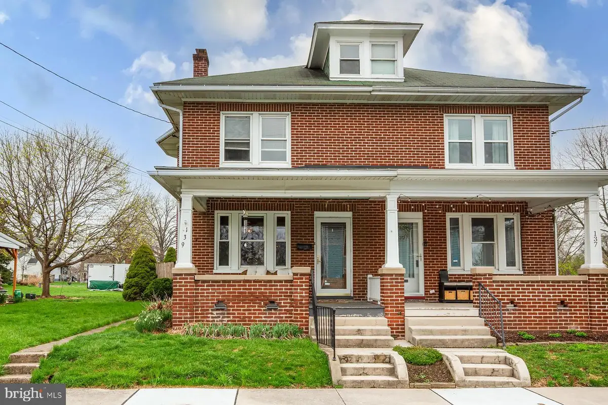 139 N Hanover St, Elizabethtown, PA 17022 - #1
