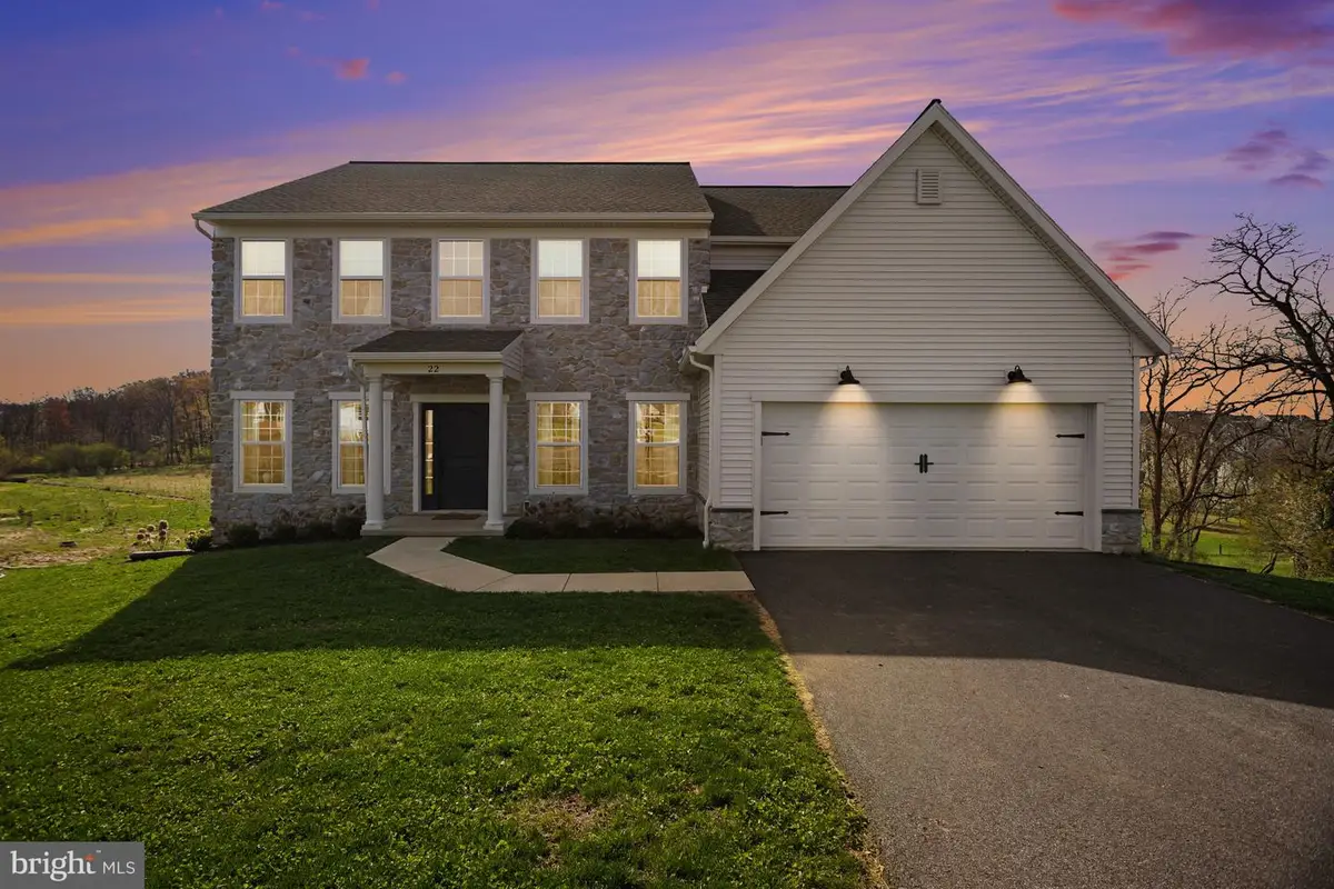 22 Walton Hill Cir, Lititz, PA 17543 - #1