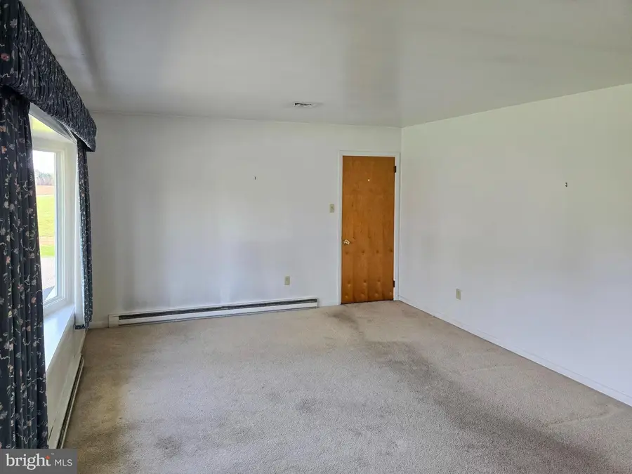 2382 Spruce St, Manheim, PA 17545 - #3