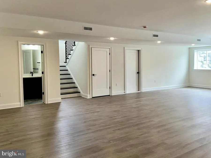 376 Spring Haven Dr, Lancaster, PA 17601 - #2