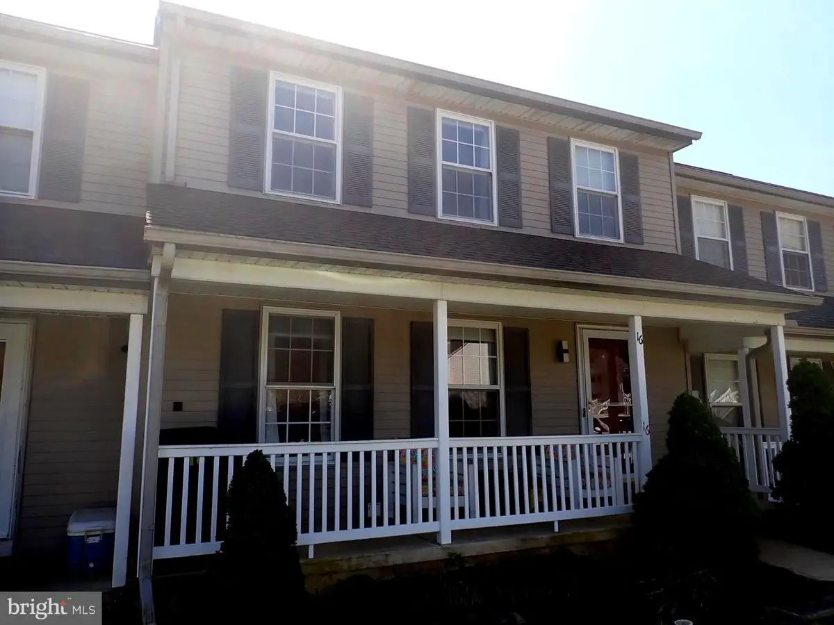 16 Cold Stream Dr, Lancaster, PA 17603 - #1