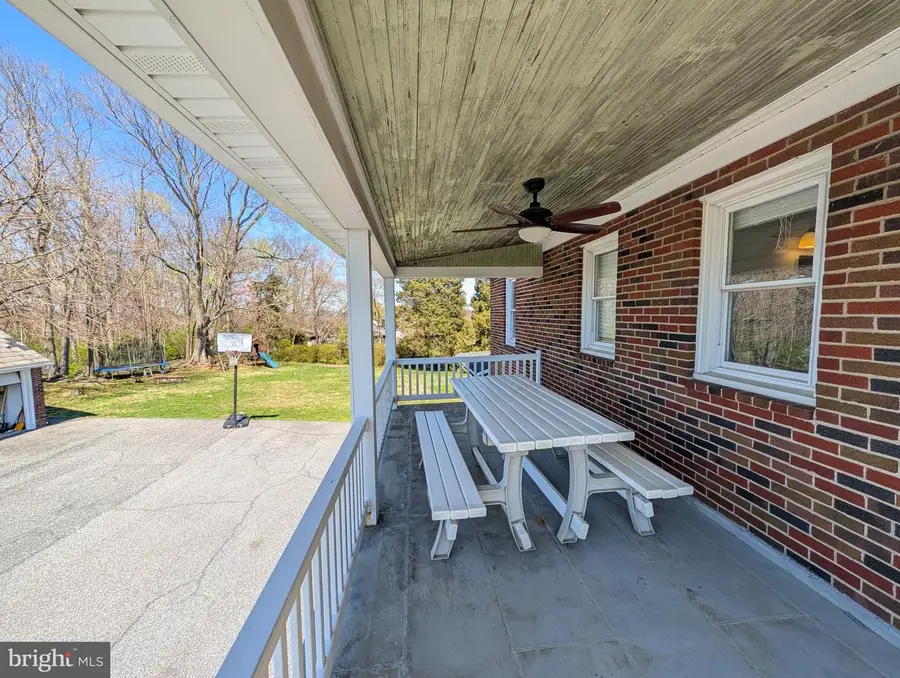 663 Wide Hollow Rd, East Earl, PA 17519 - #3