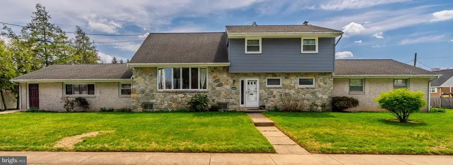 270 Elizabeth St, Landisville, PA 17538 - #2