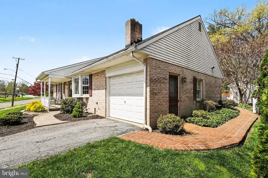 1065 Ridge Ave, Columbia, PA 17512 - #3