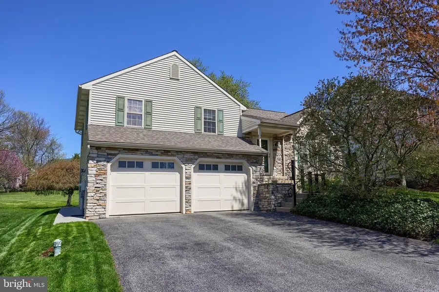 105 Plumeria Pl, Lancaster, PA 17602 - #2