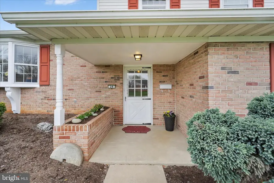 29 Mayfield Dr, Leola, PA 17540 - #2