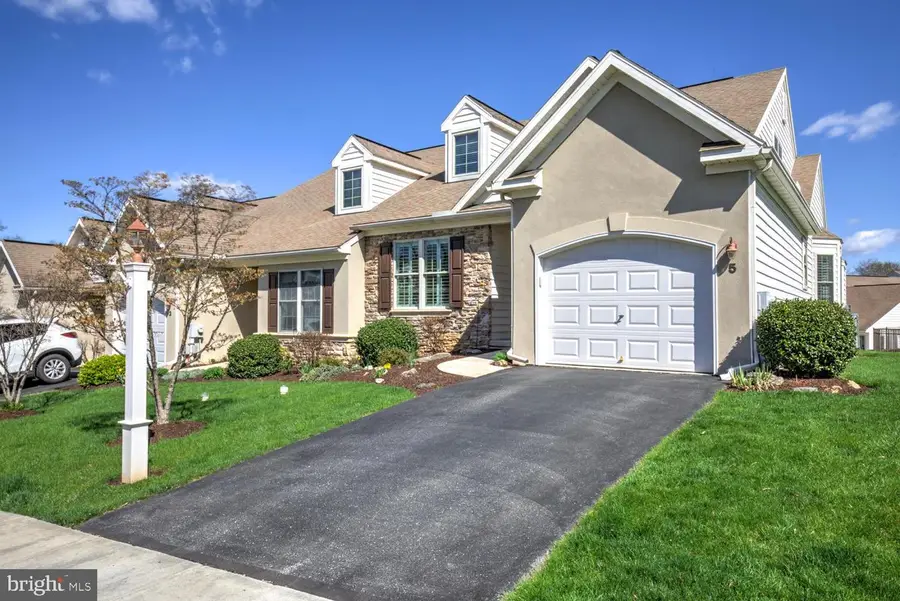 5 Hardy Ct, Lancaster, PA 17602 - #2