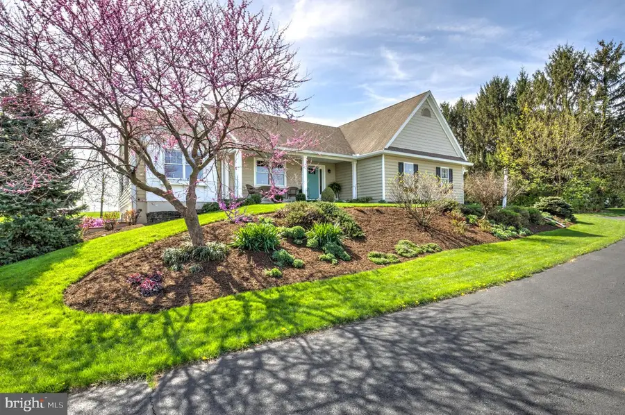 416-a Linden St, East Earl, PA 17519 - #3