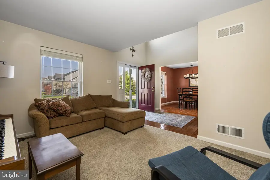 218 Cambridge Ln, Lititz, PA 17543 - #3