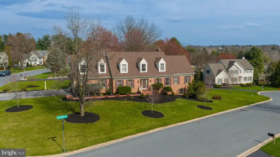 2144 Saddleridge Rd, Lancaster, PA 17601 - #2