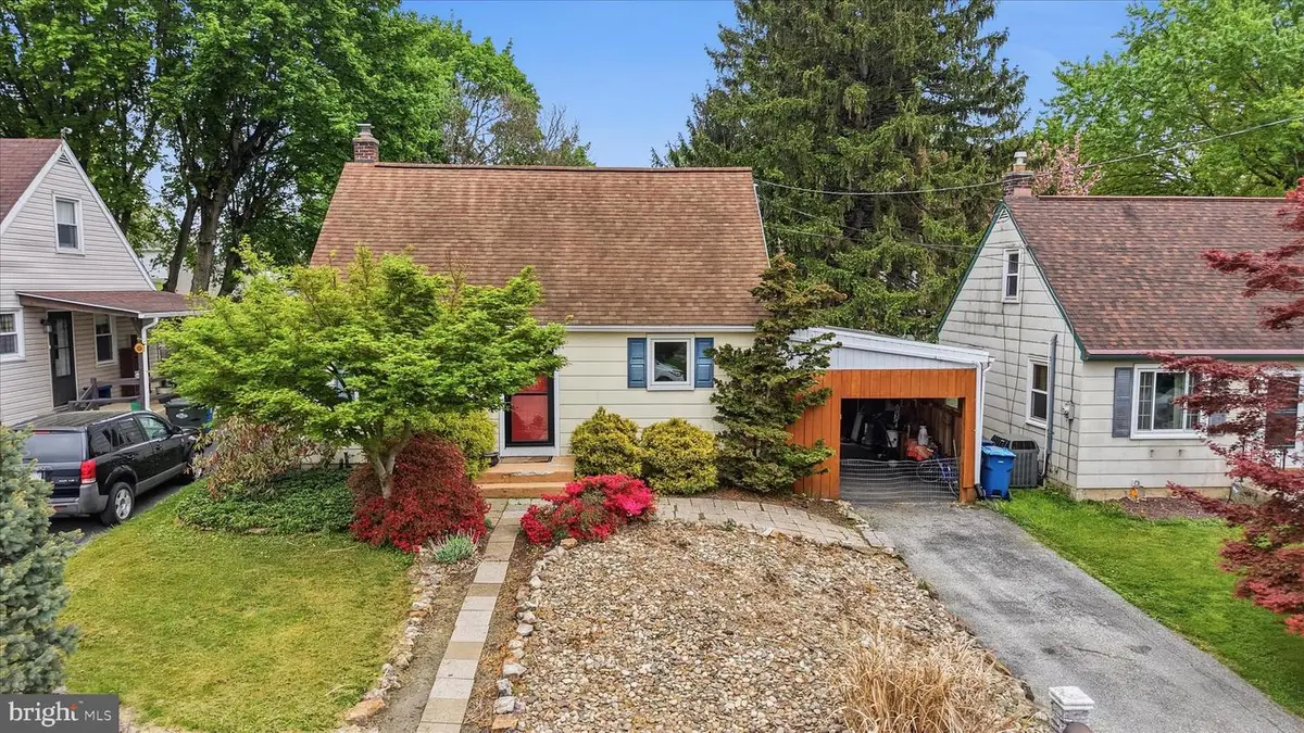 809 S 15th St, Columbia, PA 17512 - #1