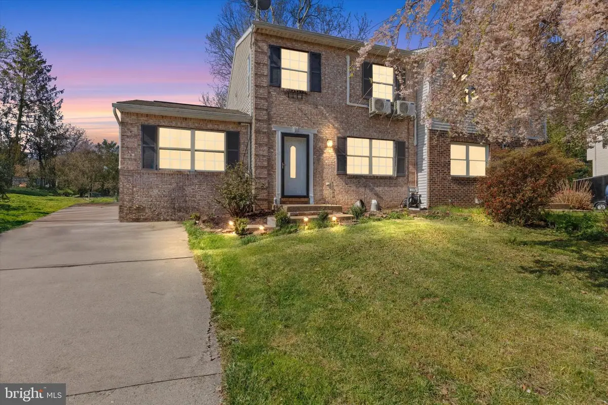 1037 Tom Paine Dr, Lancaster, PA 17603 - #1