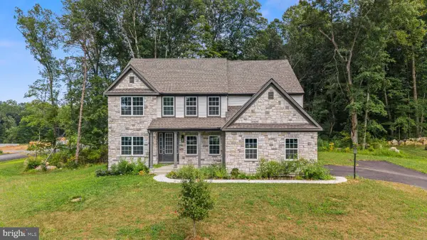 30 Acorn Ln, ELIZABETHTOWN, PA 17022