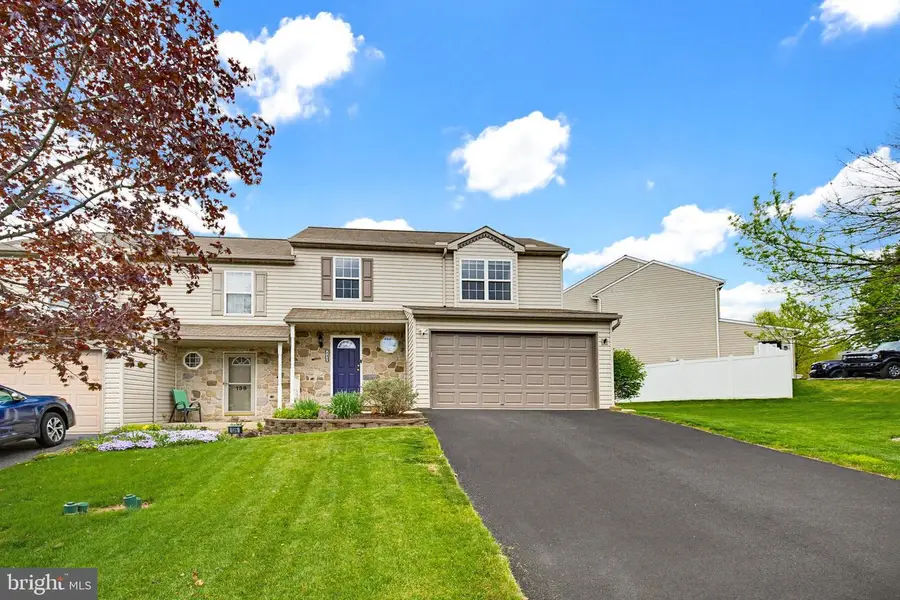 142 Beech St, Denver, PA 17517 - #2