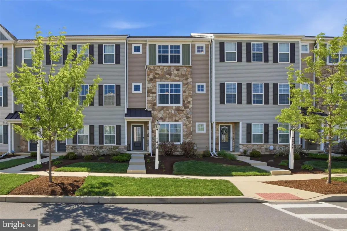 2429 Spring Water Cir, Lancaster, PA 17601 - #1