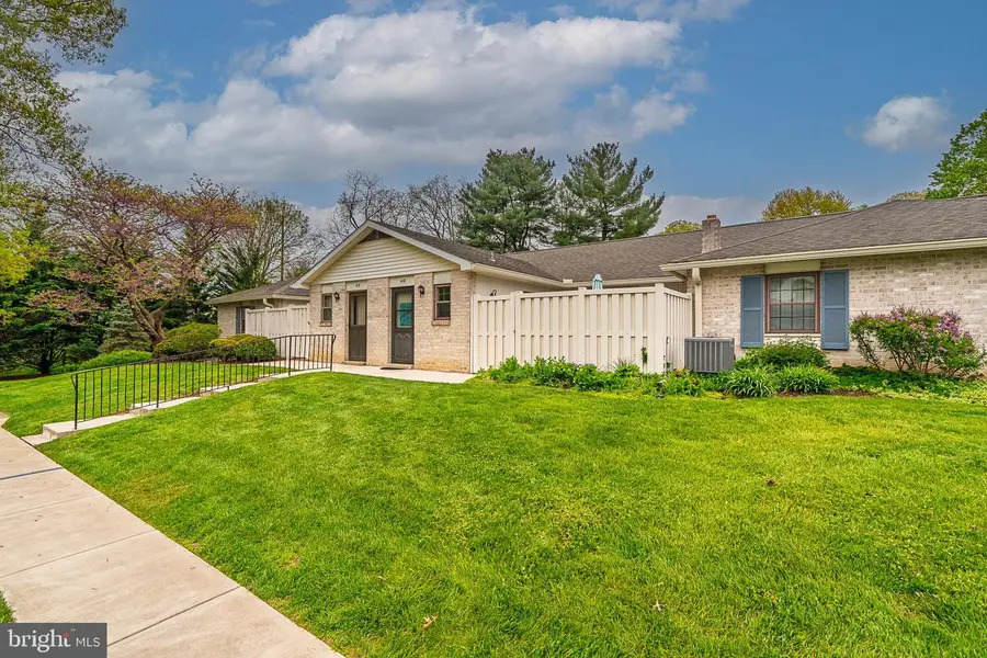 418 Valleybrook Dr, Lancaster, PA 17601 - #2