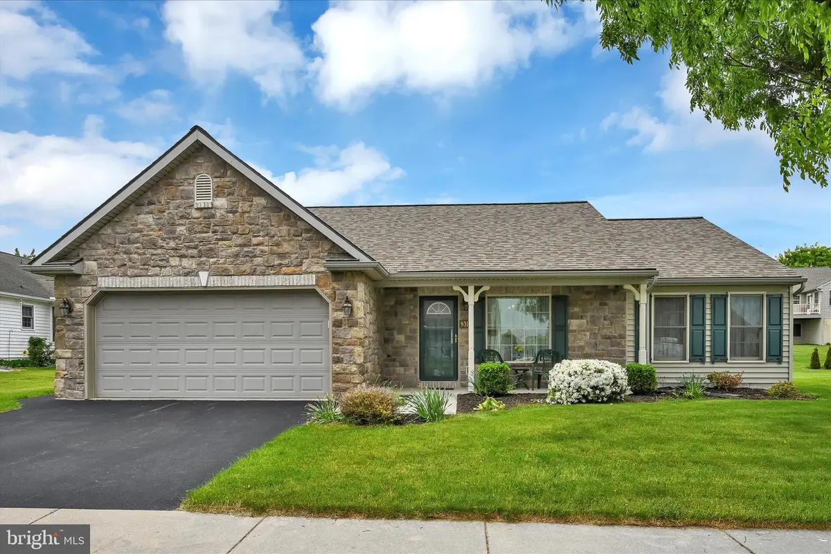 931 Cambridge Dr, Manheim, PA 17545 - #1