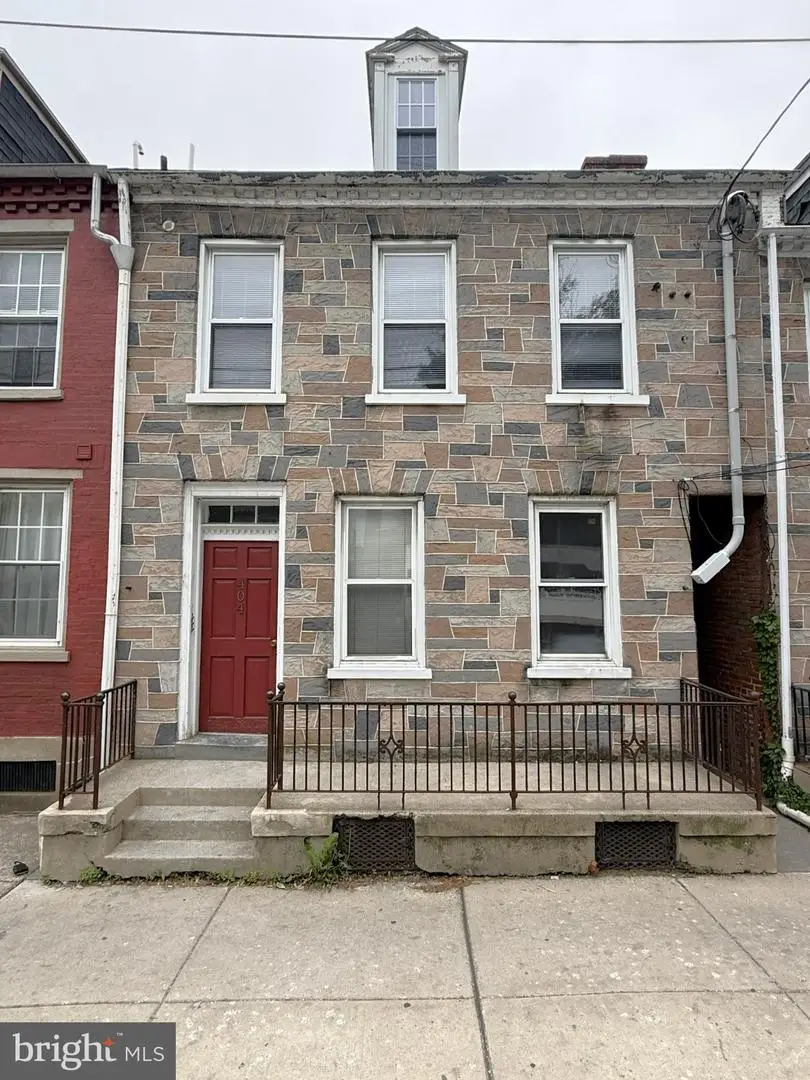 404 W Orange St, Lancaster, PA 17603 - #1