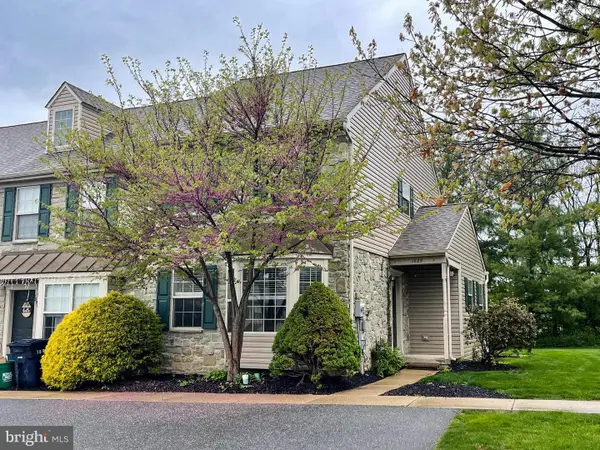 1889 Shady Oak Dr, MOUNT JOY, PA 17552