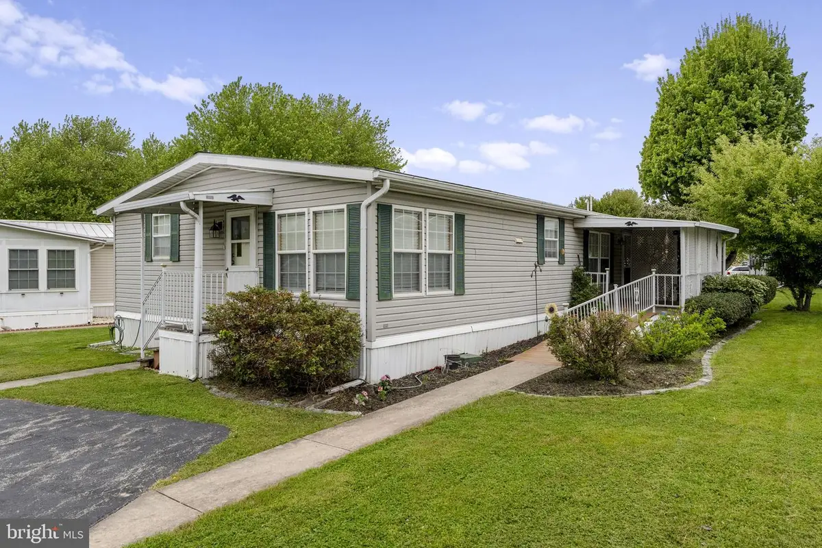 21 Jake Dr, Ronks, PA 17572 - #1