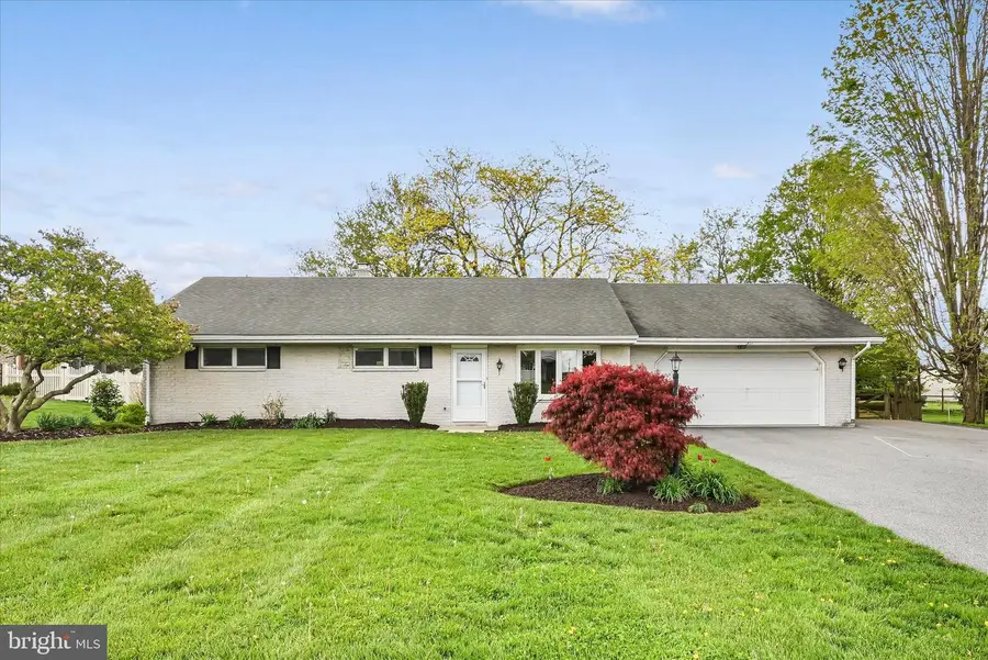 311 N Penryn Rd, Manheim, PA 17545 - #2