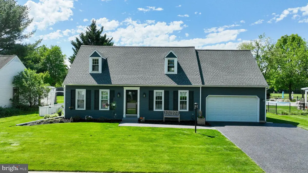 322 Powell Dr, Lancaster, PA 17601 - #1
