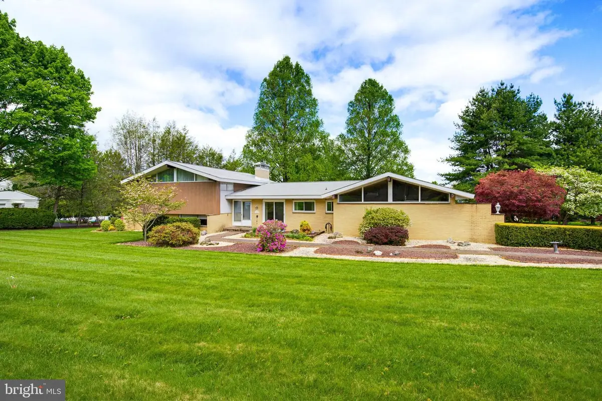 2149 Stonecrest Dr, Lancaster, PA 17601 - #1