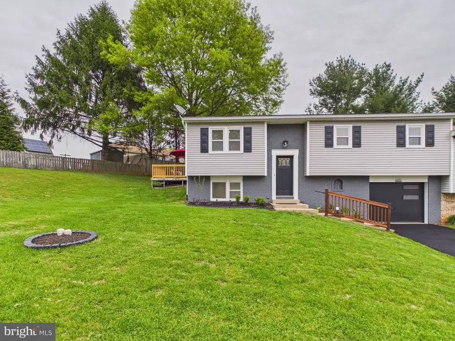 214 Brewster Dr, Lancaster, PA 17603 - #3
