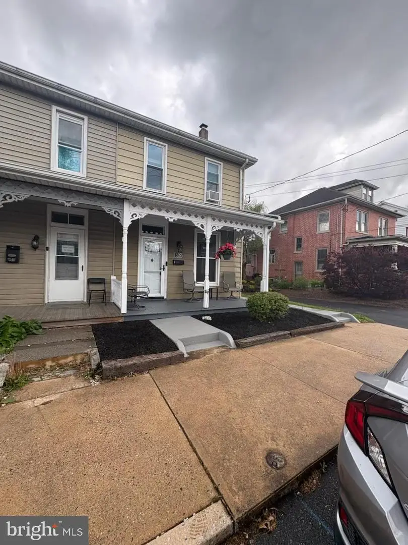 338 E Park St, Elizabethtown, PA 17022 - #3