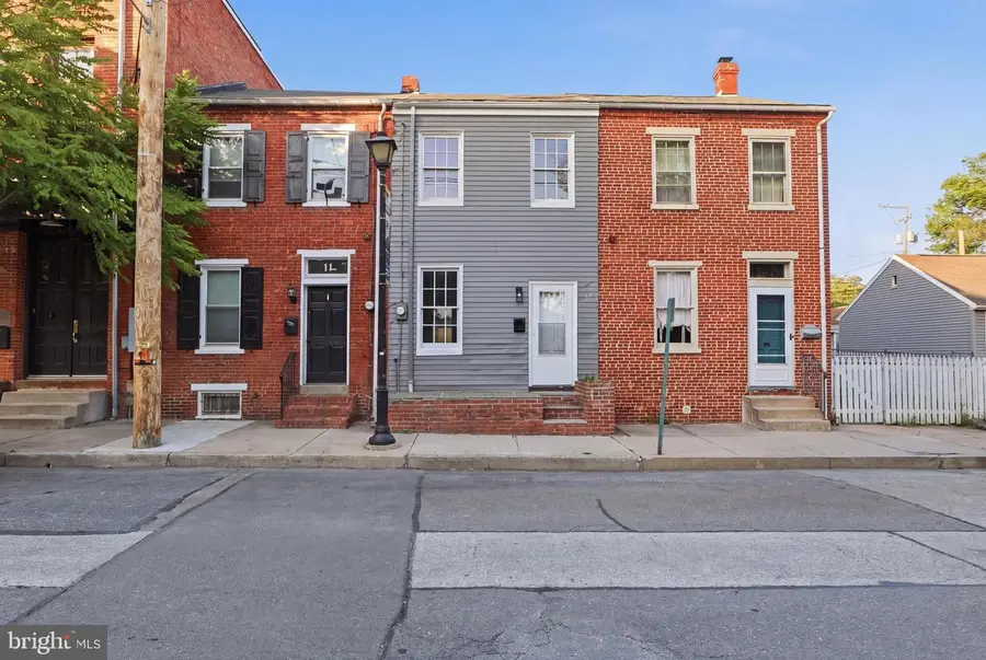 13 S 2nd St, Columbia, PA 17512 - #2