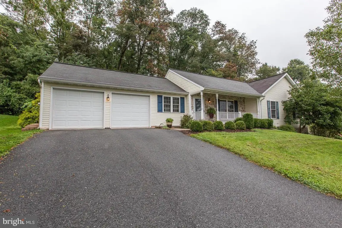 112 Commodore Dr, Bainbridge, PA 17502 - #1