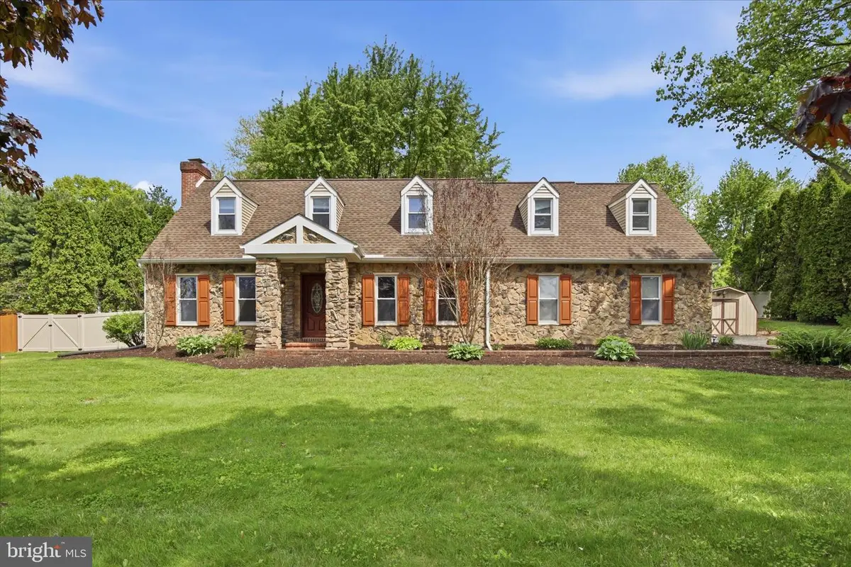 237 Delp Rd, Lancaster, PA 17601 - #1