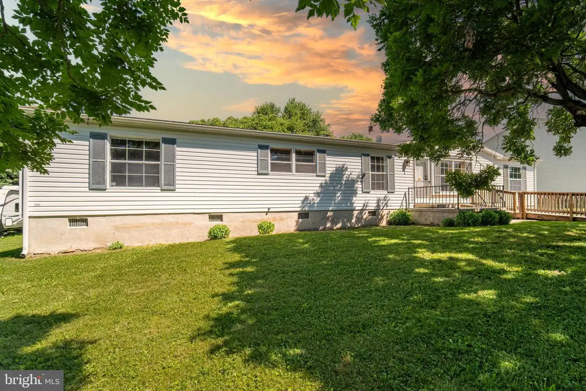 328 Chestnut St, Bainbridge, PA 17502 - #1