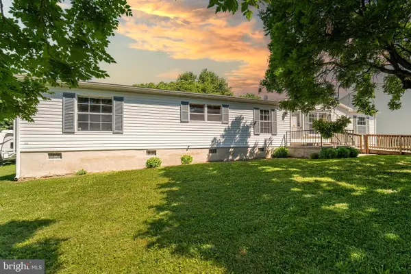 328 Chestnut St, BAINBRIDGE, PA 17502