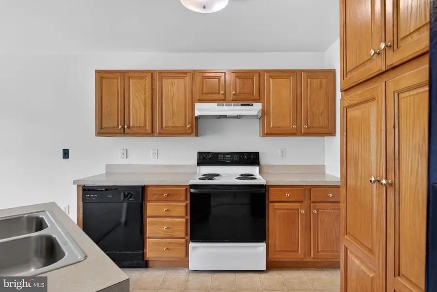 53 Chickadee Cir, Leola, PA 17540 - #2