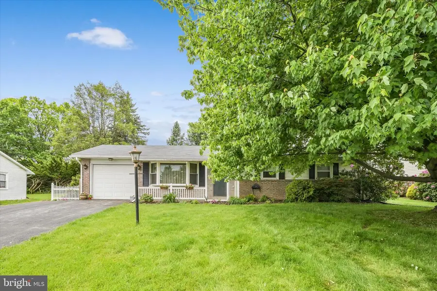 334 E Oregon Rd, Lititz, PA 17543 - #3
