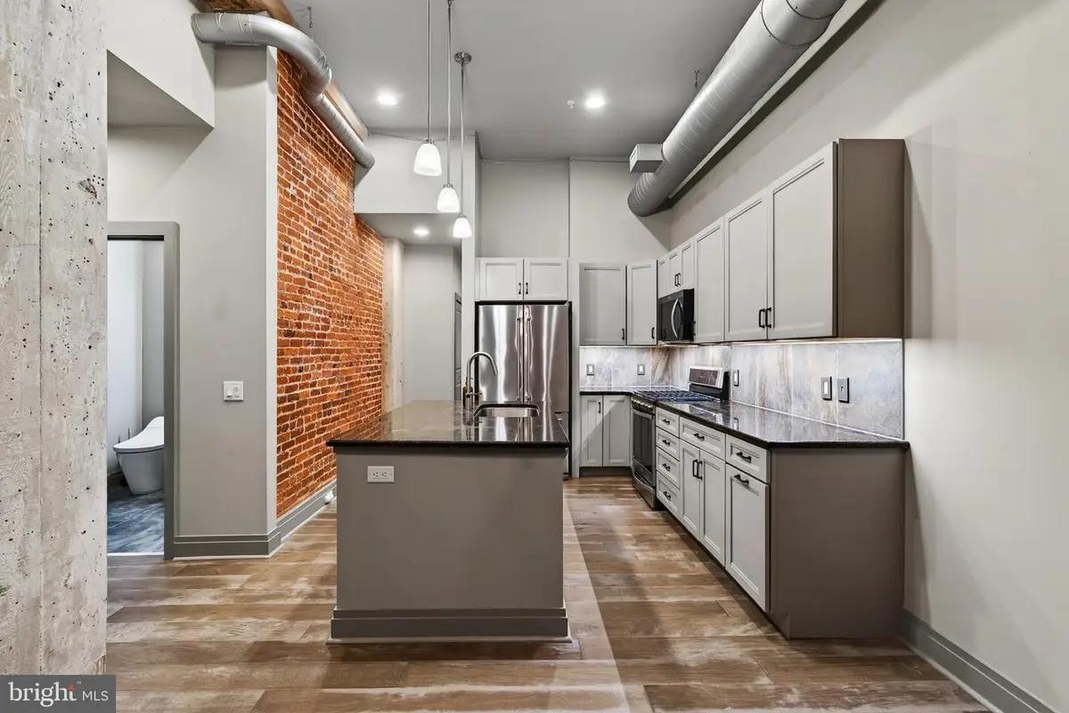 41 W Lemon St #304, Lancaster, PA 17603 - #1
