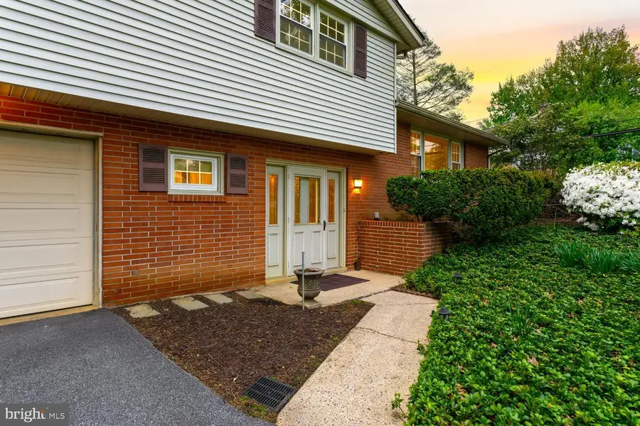 1907 Robindale Ave, Lancaster, PA 17601 - #2