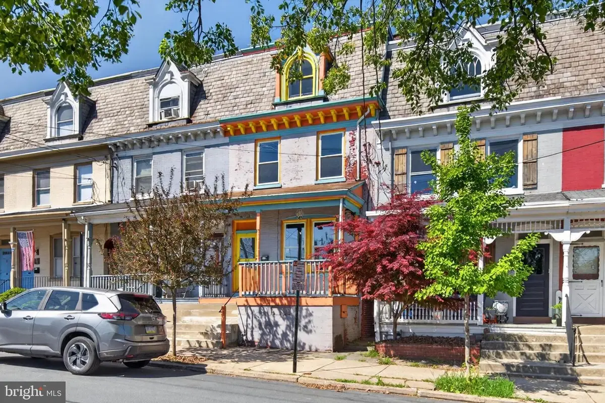 22 N Pine St, Lancaster, PA 17603 - #1