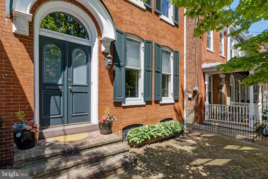 437 W Walnut St, Lancaster, PA 17603 - #2