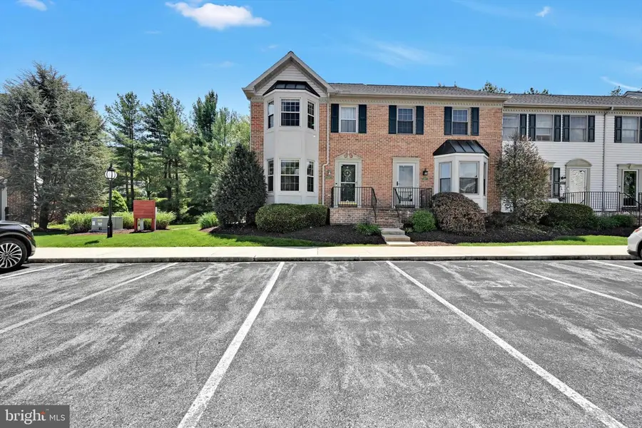 339 Cobblestone Ln, Lancaster, PA 17601 - #2