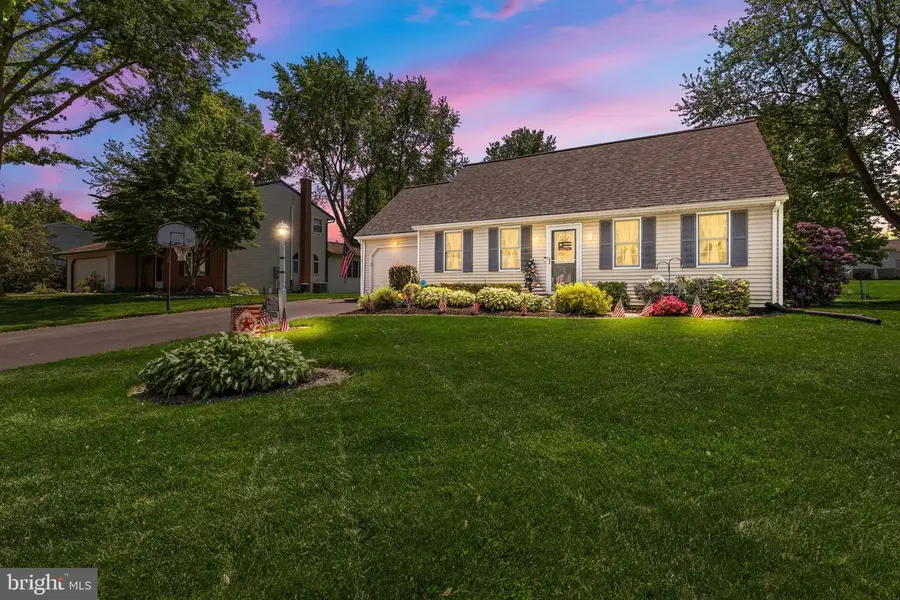 925 Indian Springs Dr, Lancaster, PA 17601 - #2