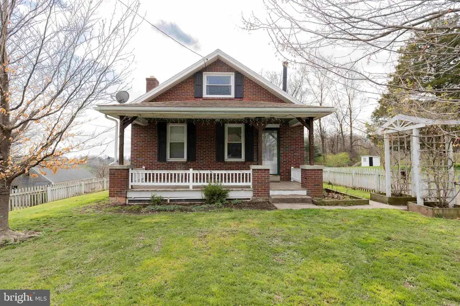 235 N King St, Denver, PA 17517 - #2