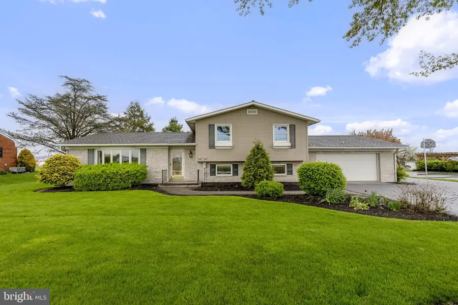 193 S Shirk Rd, New Holland, PA 17557 - #3