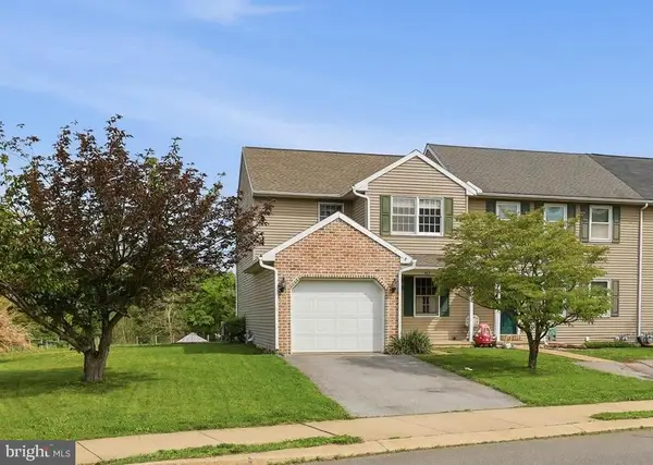 107 Red Stone Cir, REINHOLDS, PA 17569