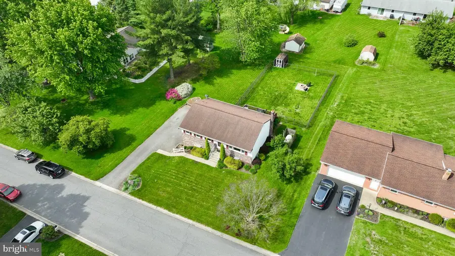 340 Curby Dr, Mountville, PA 17554 - #2