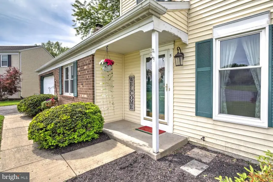 5 Lampost Ct, Willow Street, PA 17584 - #3