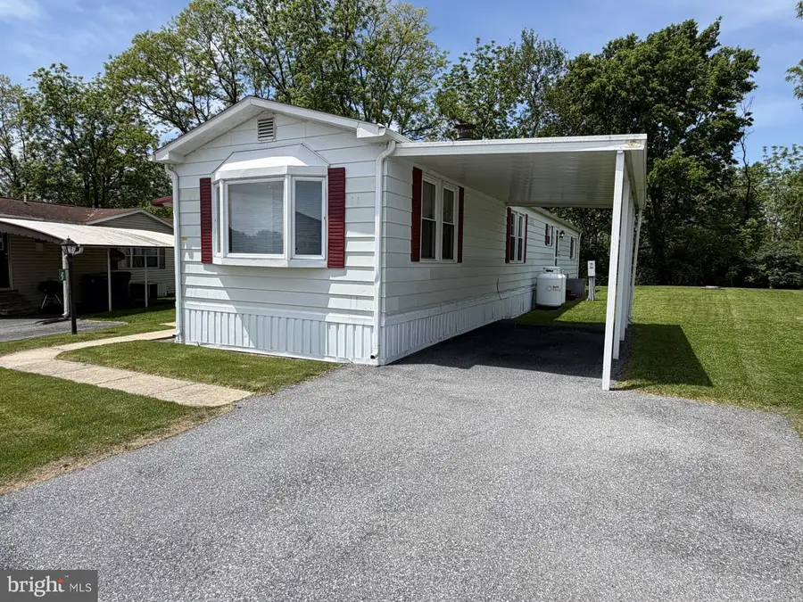 27 Ridgewood Mnr, Manheim, PA 17545 - #3
